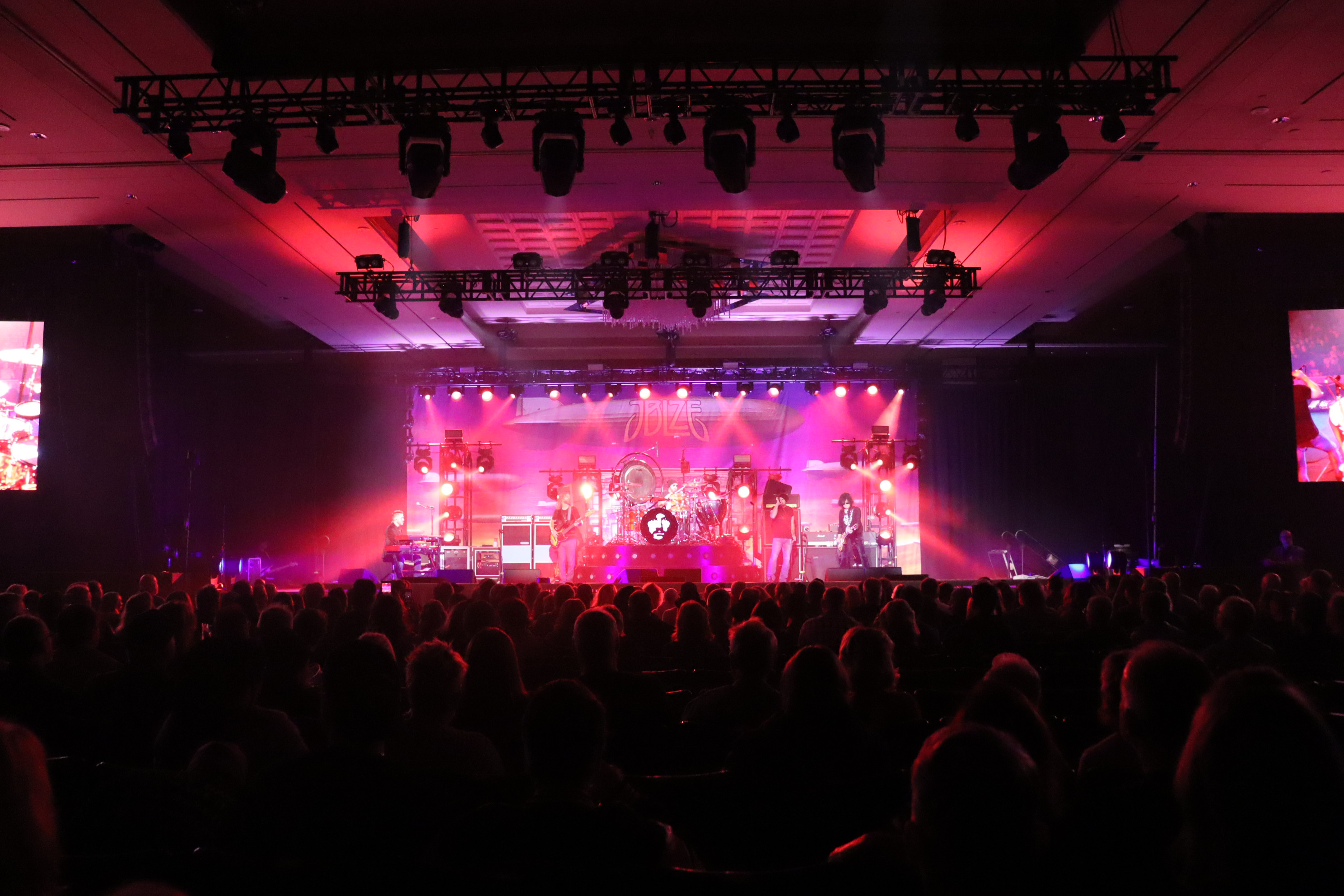 JasonBonhamsLedZeppelinEvening2025-10-24HardRockCasinoCincinnatiOH (11).jpg